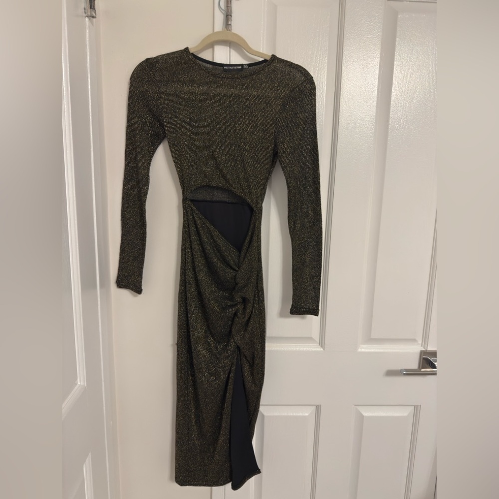 PrettyLittleThing Black and Gold Long Sleeve Dress
